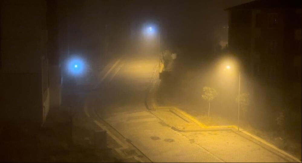 Yüksekova'da göz gözü görmüyor! 20 metre sonrası yok... - 3. Resim