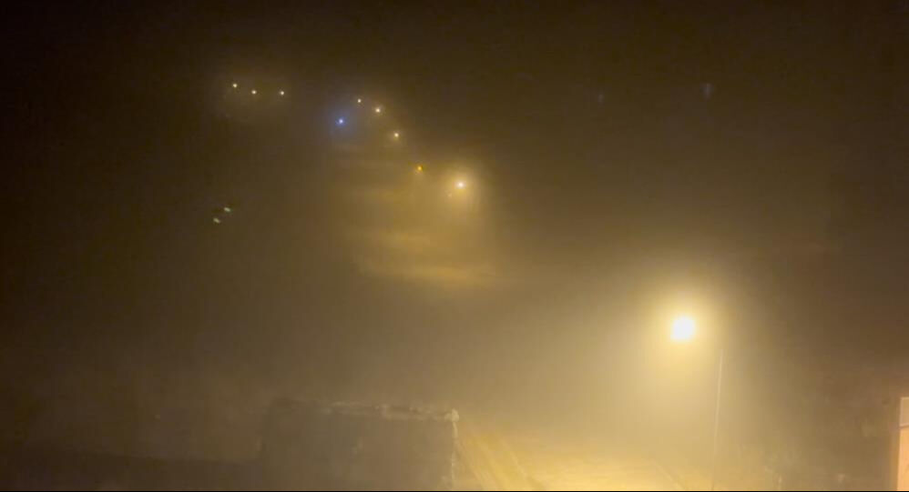 Yüksekova'da göz gözü görmüyor! 20 metre sonrası yok... - 1. Resim