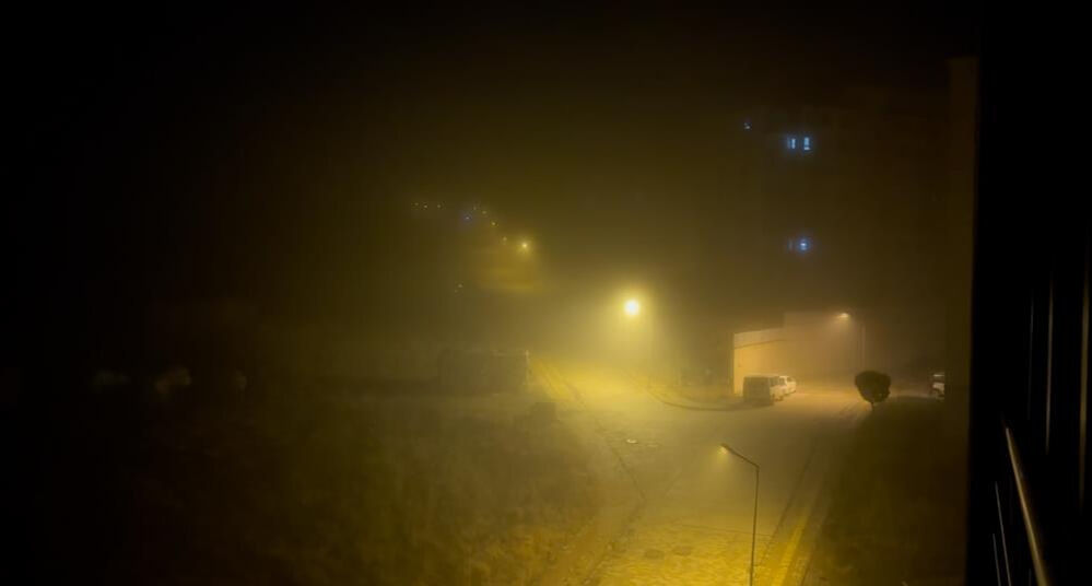 Yüksekova'da göz gözü görmüyor! 20 metre sonrası yok... - 2. Resim
