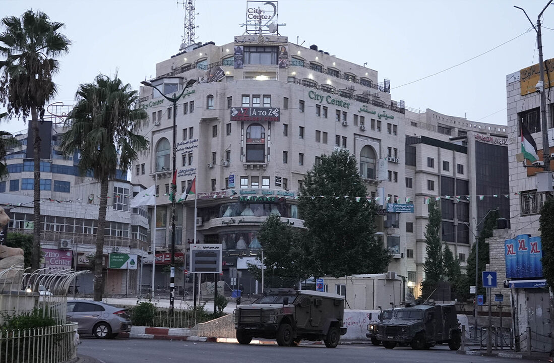 Al Jazeera'nin Batı Şeria'daki ofisi kapatıldı! İsrail baskın düzenlediği kanalın Ramallah'taki yayına son verdi - 1. Resim