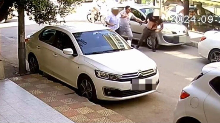 Borç cinayeti kamerada! Yanına yaklaştı ve defalarca bıçakladı - 1. Resim