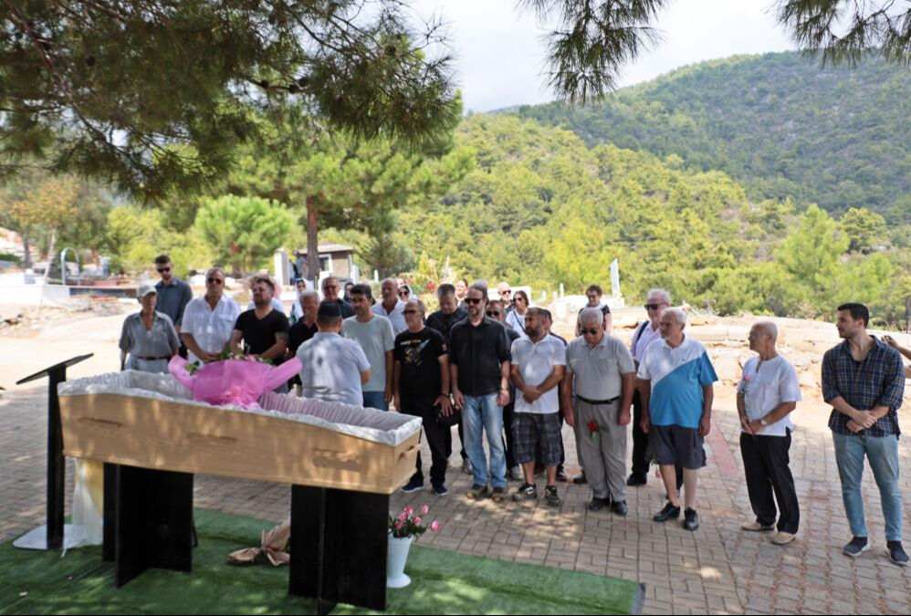 Britte Kosing kalp krizinden öldü! Türkiye'de defnedildi... - 3. Resim