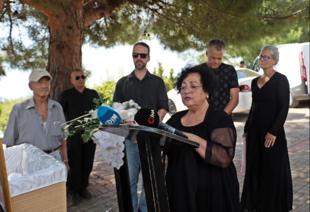 Britte Kosing kalp krizinden öldü! Türkiye'de defnedildi... - 4. Resim