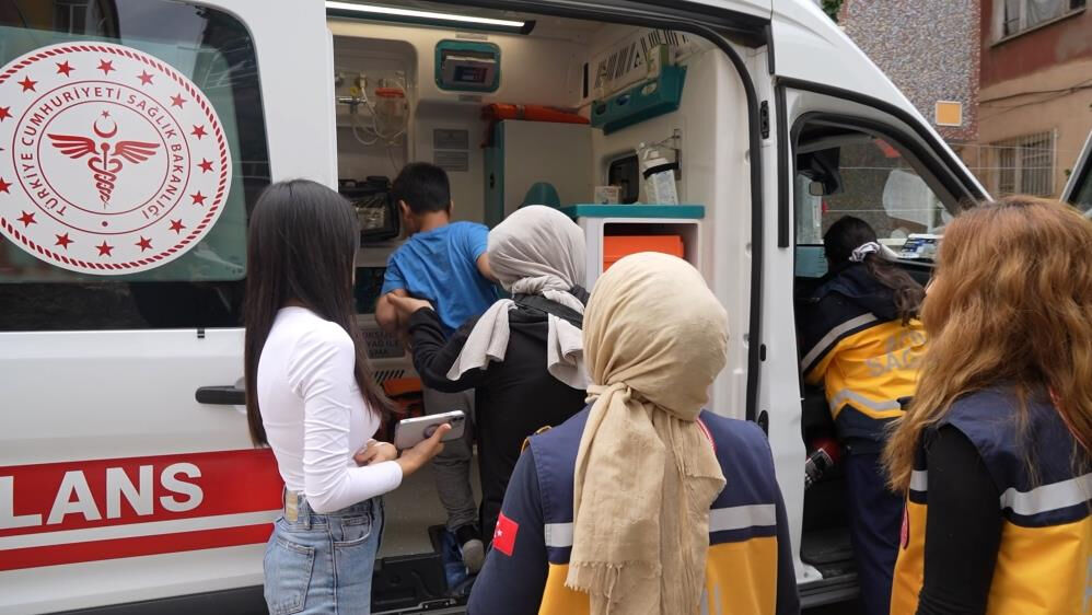 Evde yalnız bırakılan çocuk evi yaktı! - 1. Resim