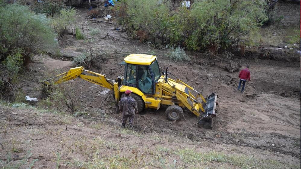 Hayvan gübresi dereyi tıkadı, köyü sel bastı! - 4. Resim