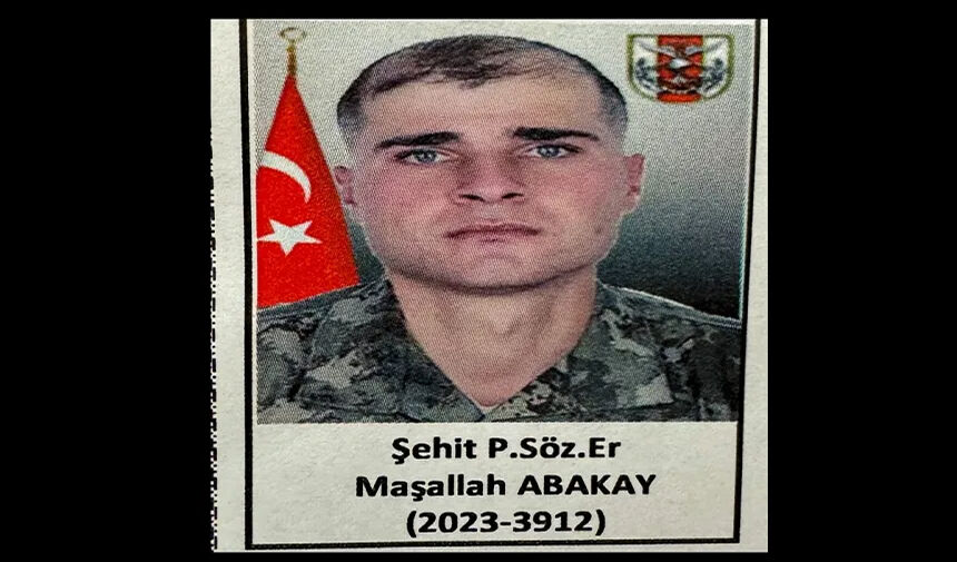 Şehit Maşallah Abakay'ın evinde çifte acı... Asker yakınları kaza yaptı: Ölü ve yaralılar var Şehit Maşallah Abakay'ın evinde çifte acı... Asker yakınları kaza yaptı: Ölü ve yaralılar var - 1. Resim