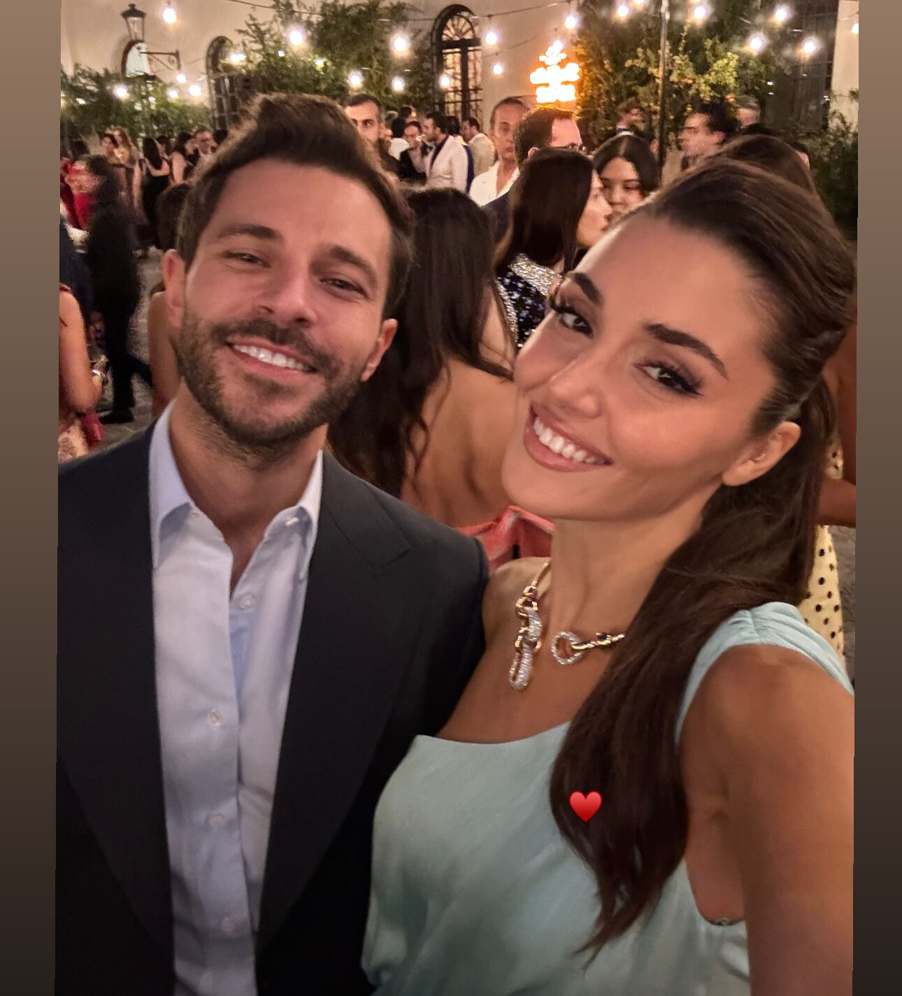 Sosyeteyi İtalya’da buluşturan düğün! Sima Tarkan ile Mark Basoglu dünya evine girdi - 5. Resim