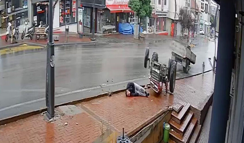 Bolu’da trafik kazası! Traktörün altında kalan sürücü Emre Çiftçi can verdi Bolu’da trafik kazası! Traktörün altında kalan sürücü Emre Çiftçi can verdi - 3. Resim