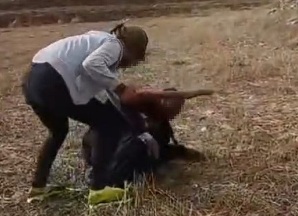 Engelli çobana görülmemiş işkence! Sopayla dövüp halay çektirdiler Engelli çobana görülmemiş işkence! Sopayla dövüp halay çektirdiler - 2. Resim