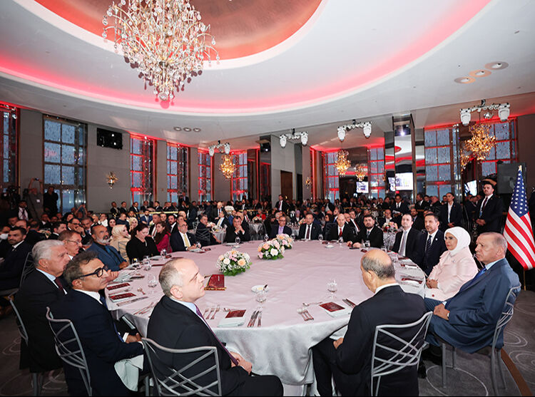 Erdoğan ABD'den dünyaya seslendi: İsrail'e baskı uygulayın, savaşı bölgeye yayıyor Erdoğan ABD'den dünyaya seslendi: İsrail'e baskı uygulayın, savaşı bölgeye yayıyor - 4. Resim