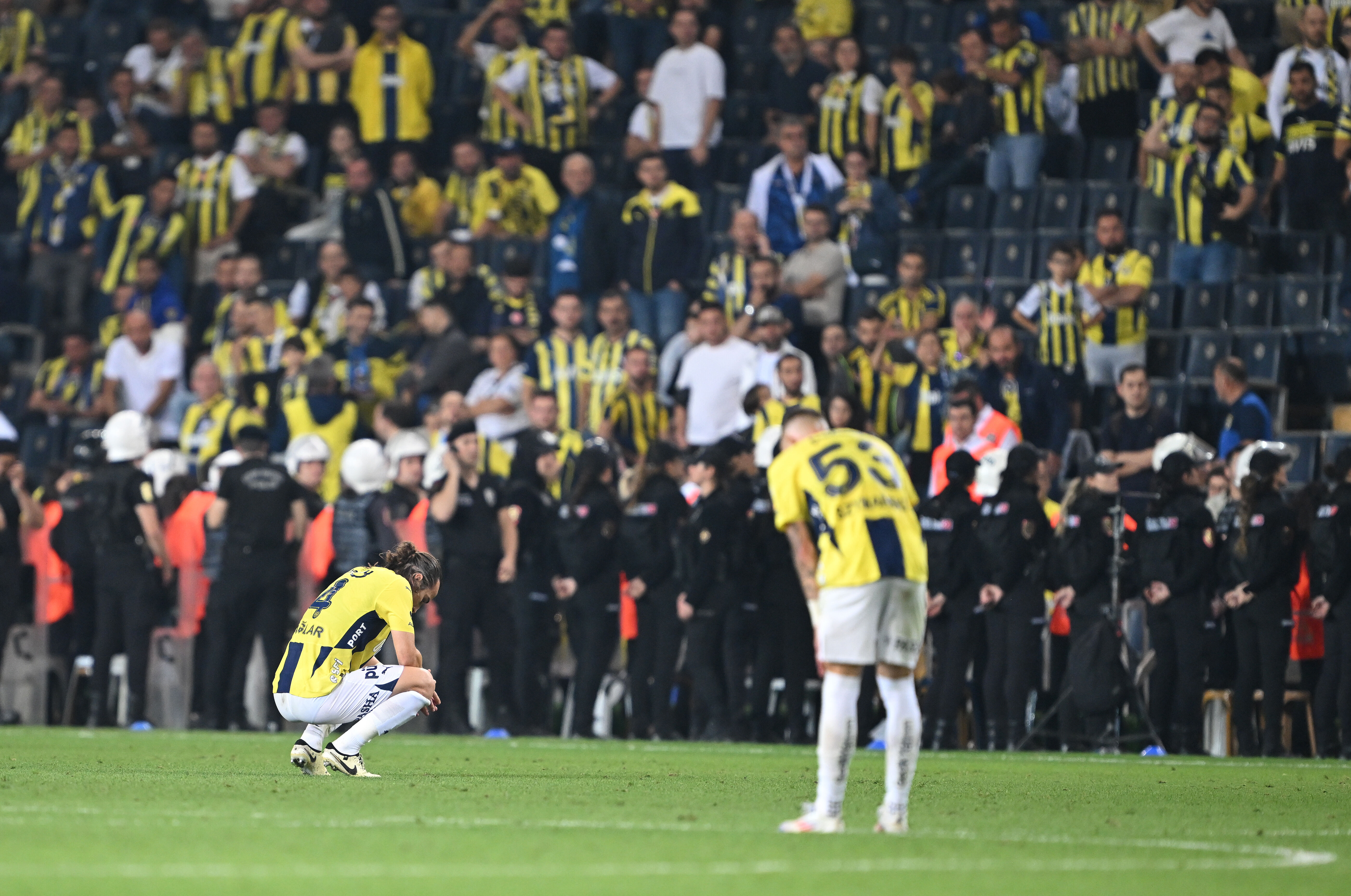 Fenerbahçe efsanesi Galatasaray yenilgisi sonrası isyan etti! "Bunu kaldıramam" - 7. Resim