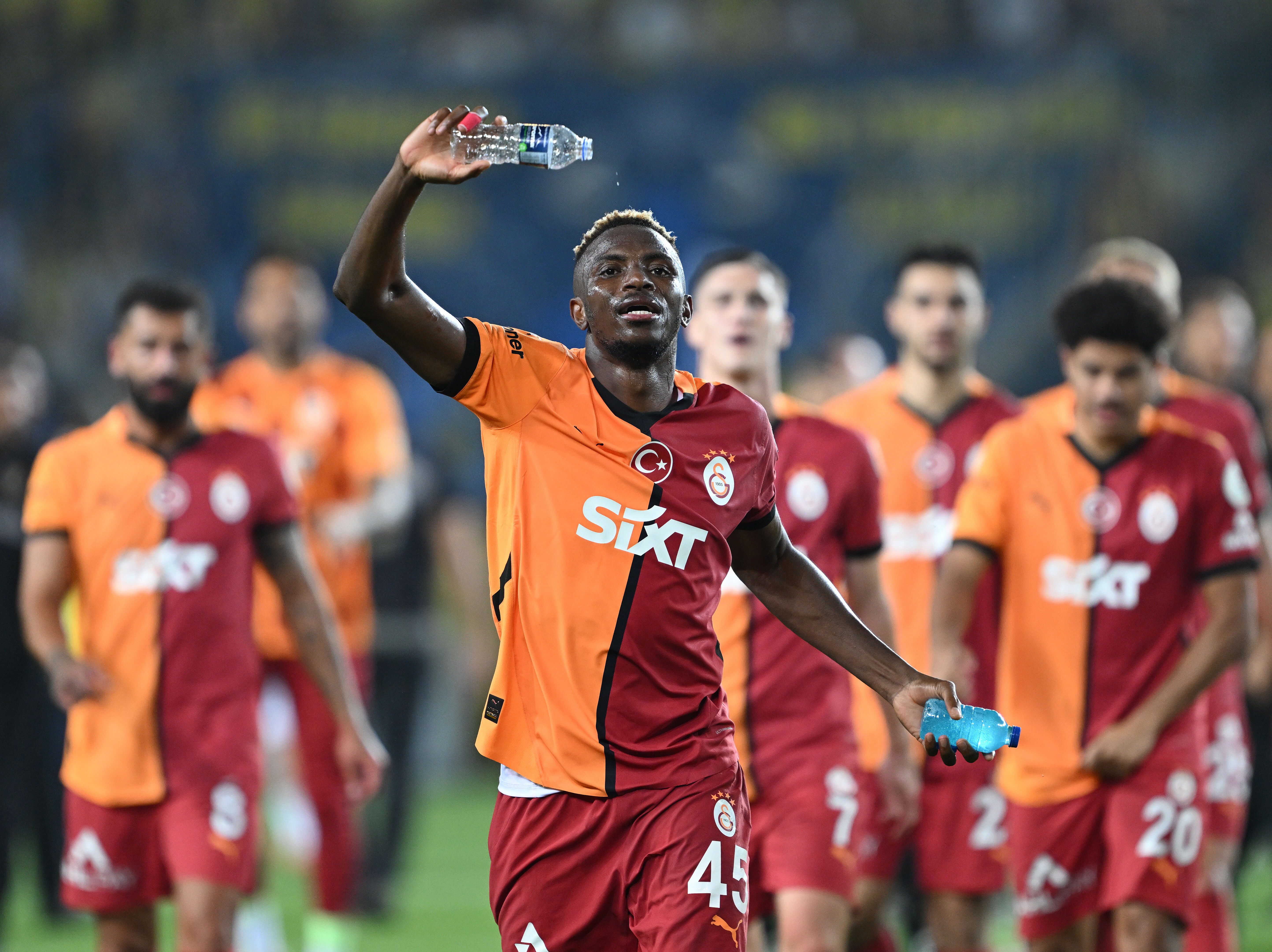 Galatasaray'da derbi galibiyetine dev prim! Dursun Özbek harekete geçti Galatasaray'da derbi galibiyetine dev prim! Dursun Özbek harekete geçti - 2. Resim