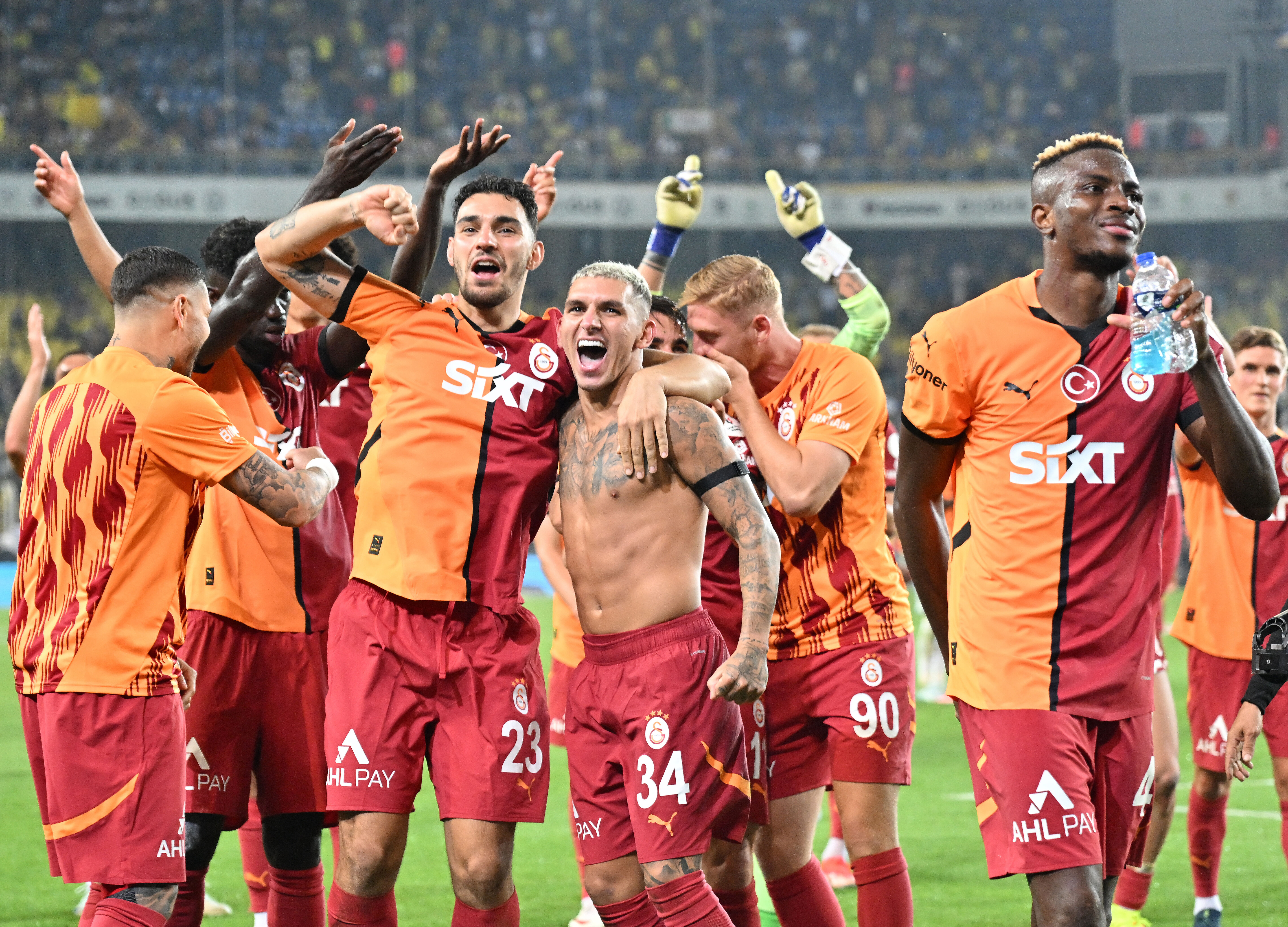 Galatasaray'da derbi galibiyetine dev prim! Dursun Özbek harekete geçti Galatasaray'da derbi galibiyetine dev prim! Dursun Özbek harekete geçti - 3. Resim