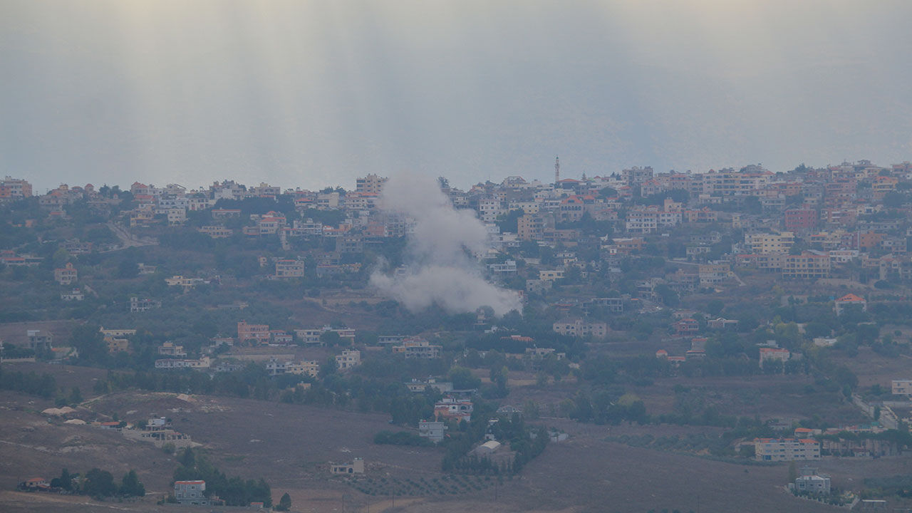 İsrail ordusu, Lübnan'ın güneyini ve doğusunu bombaladı - 1. Resim