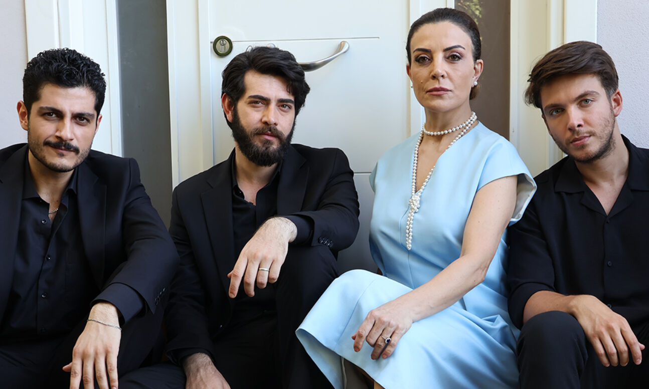 Kan Çiçekleri dizisinin yeni sezonu 30 Eylül Pazartesi günü saat 16.30'da başlayacak - 1. Resim