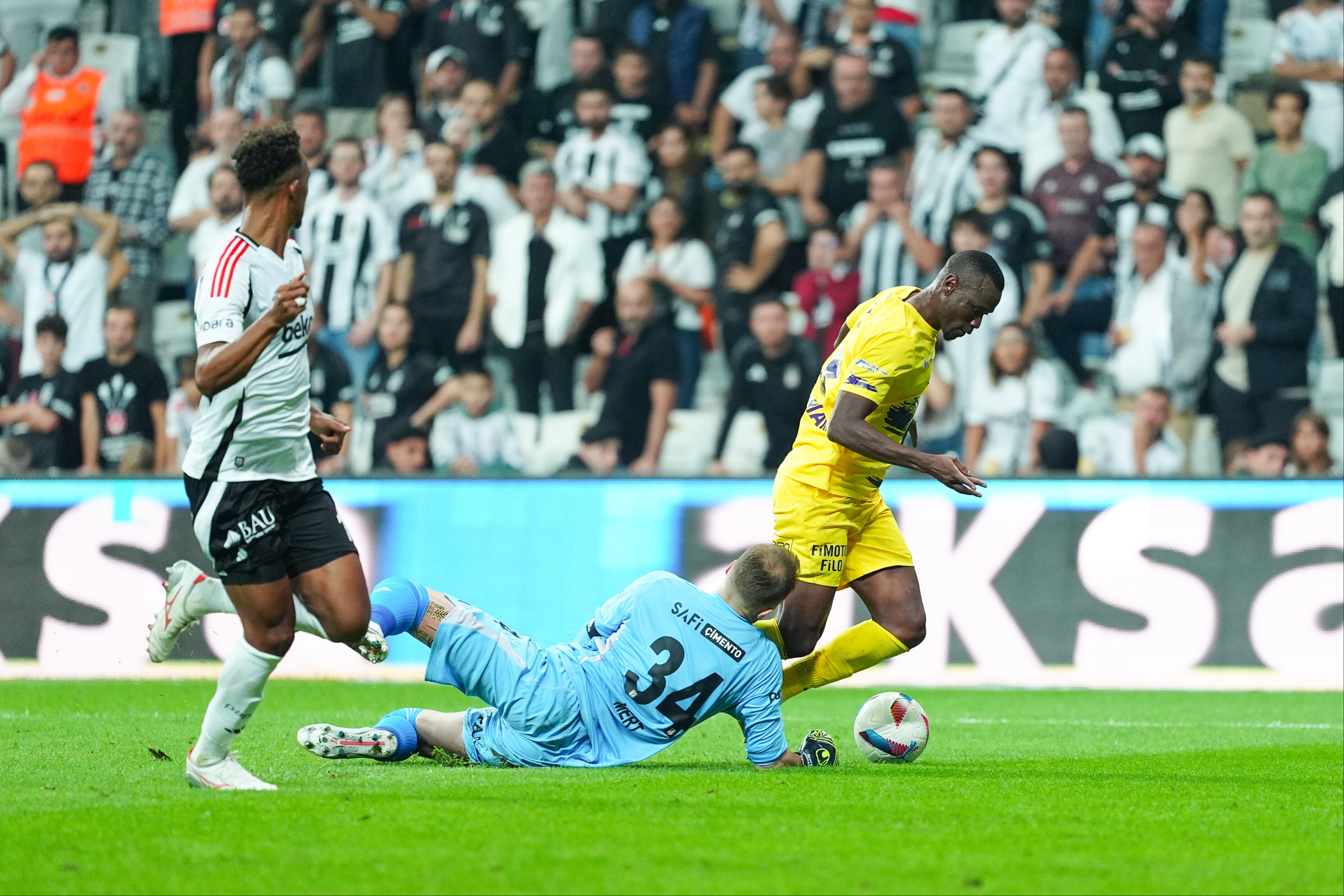 Kartal soğuk terledi... Beşiktaş evindeki maçta Eyüpspor’u zorlukla mağlup etti - 3. Resim
