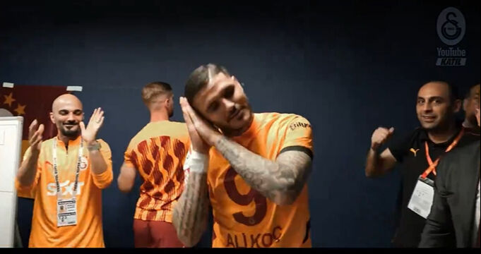 Mauro Icardi, Fenerbahçe galibiyeti sonrası yine Ali Koç forması giydi - 6. Resim