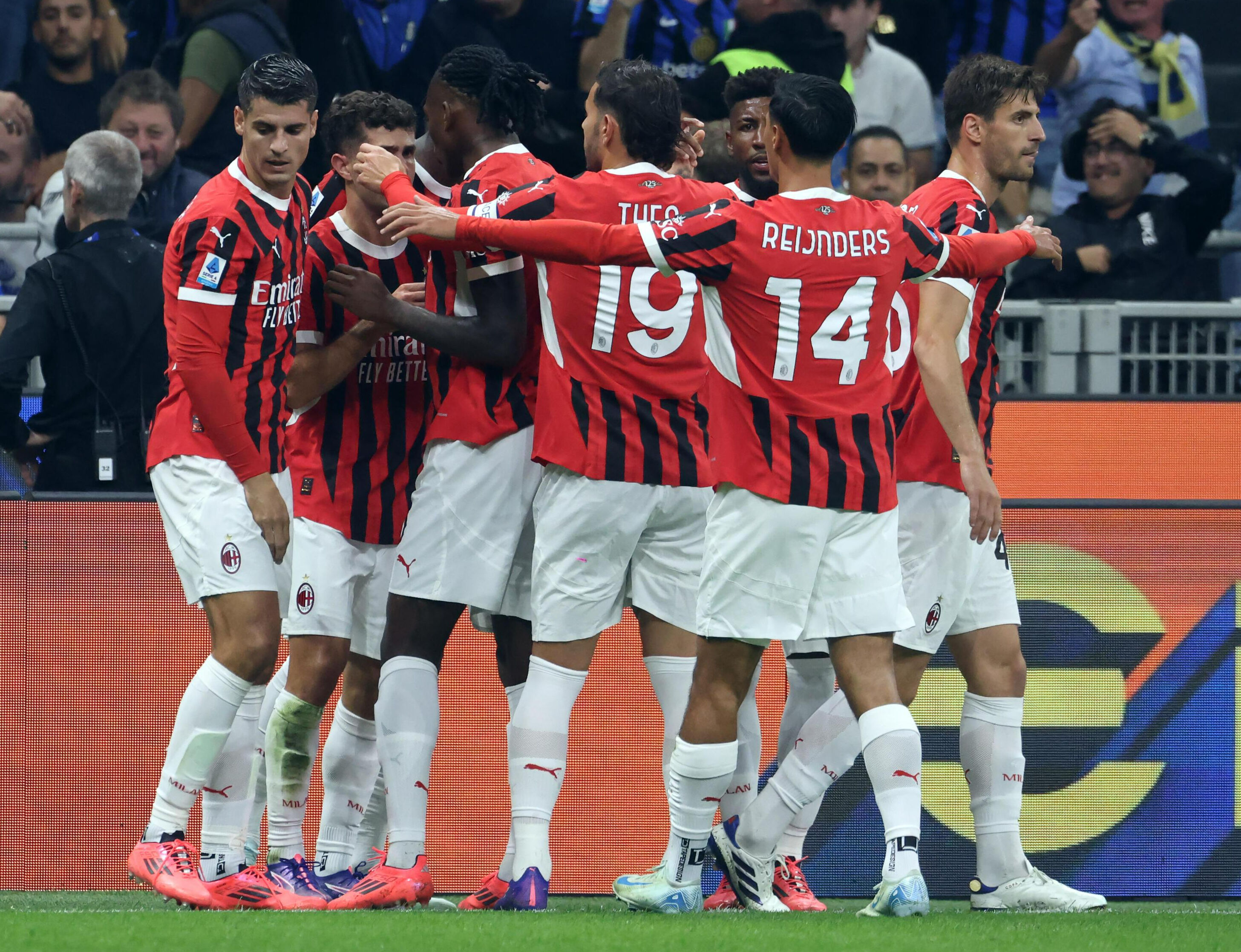 Milano derbisinde Milan son dakikada kazandı Milano derbisinde Milan son dakikada kazandı - 1. Resim