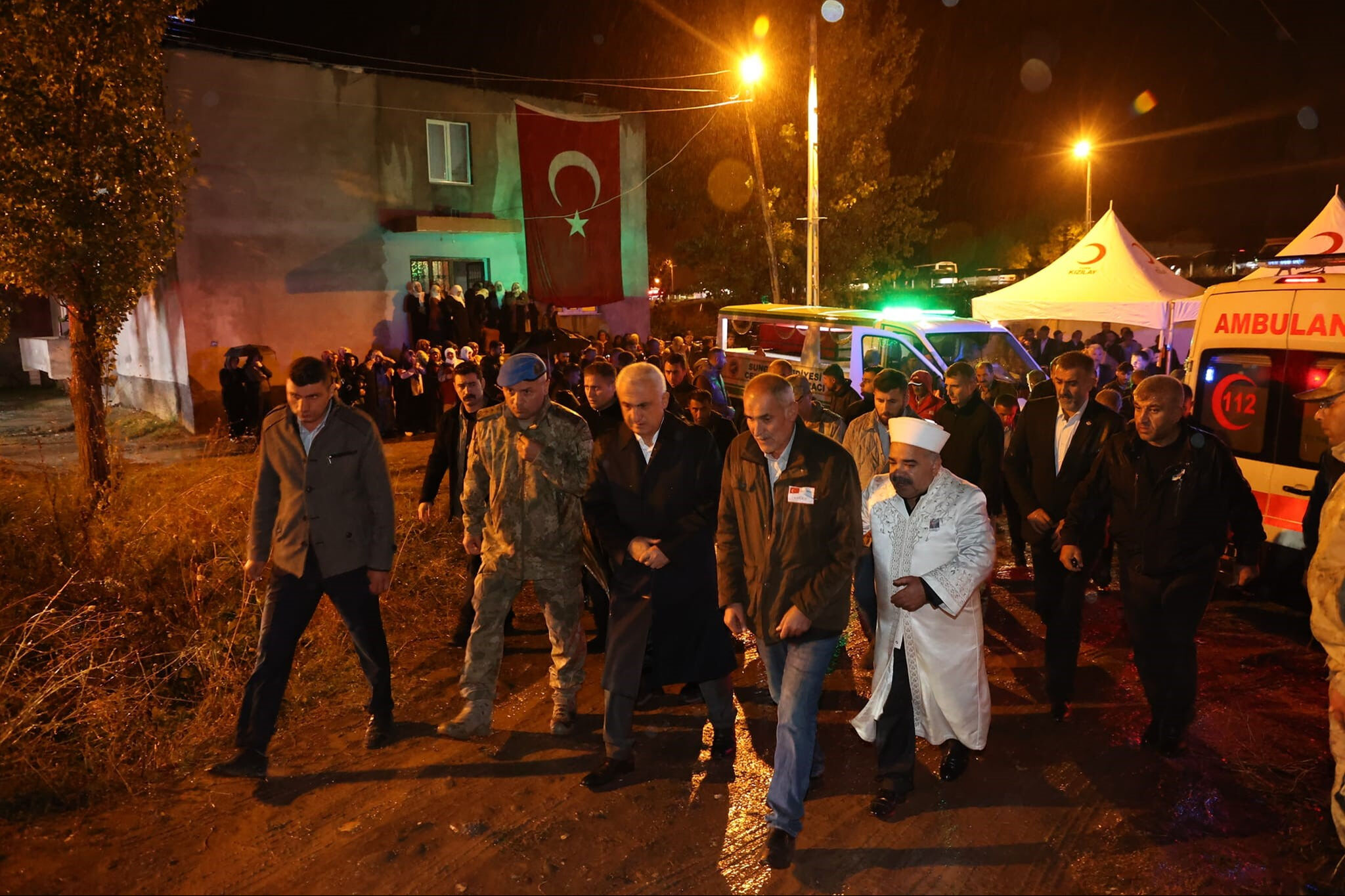 Şehit Maşallah Abakay'a acı veda Şehit Maşallah Abakay'a acı veda - 1. Resim