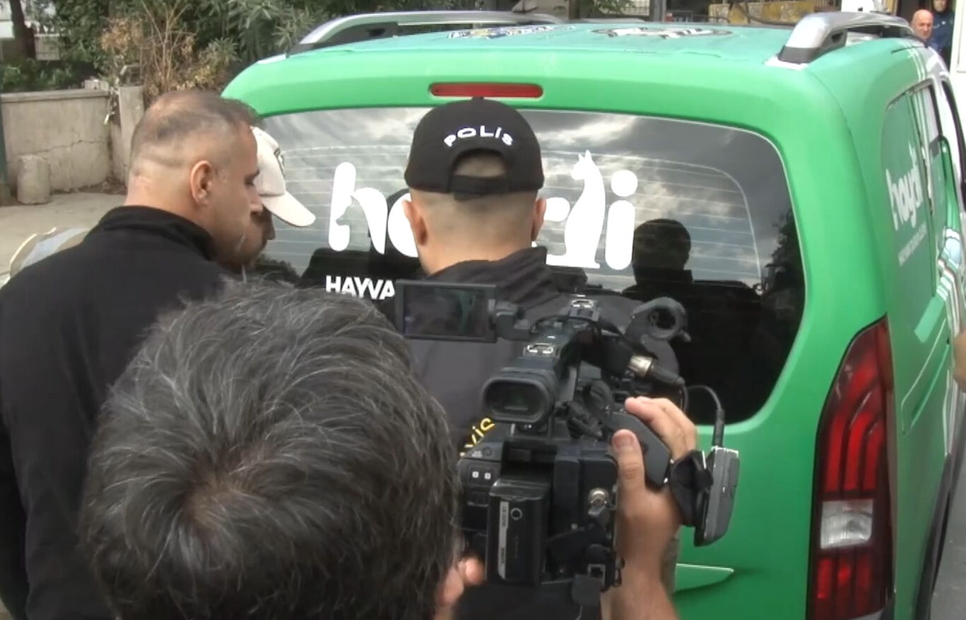 Şeyda Yılmaz'ı şehit eden polis katili, hayvanların taşındığı araçla götürüldü - 5. Resim