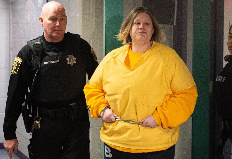 2 çocuğunu köpek tasması takarak öldürdü! İnternet araması kan dondurdu - 1. Resim