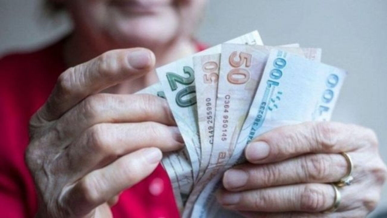 2025 formülü netleşmeye başladı! Çalışan emekliler için yeni düzenleme geliyor 2025 formülü netleşmeye başladı! Çalışan emekliler için yeni düzenleme geliyor - 1. Resim