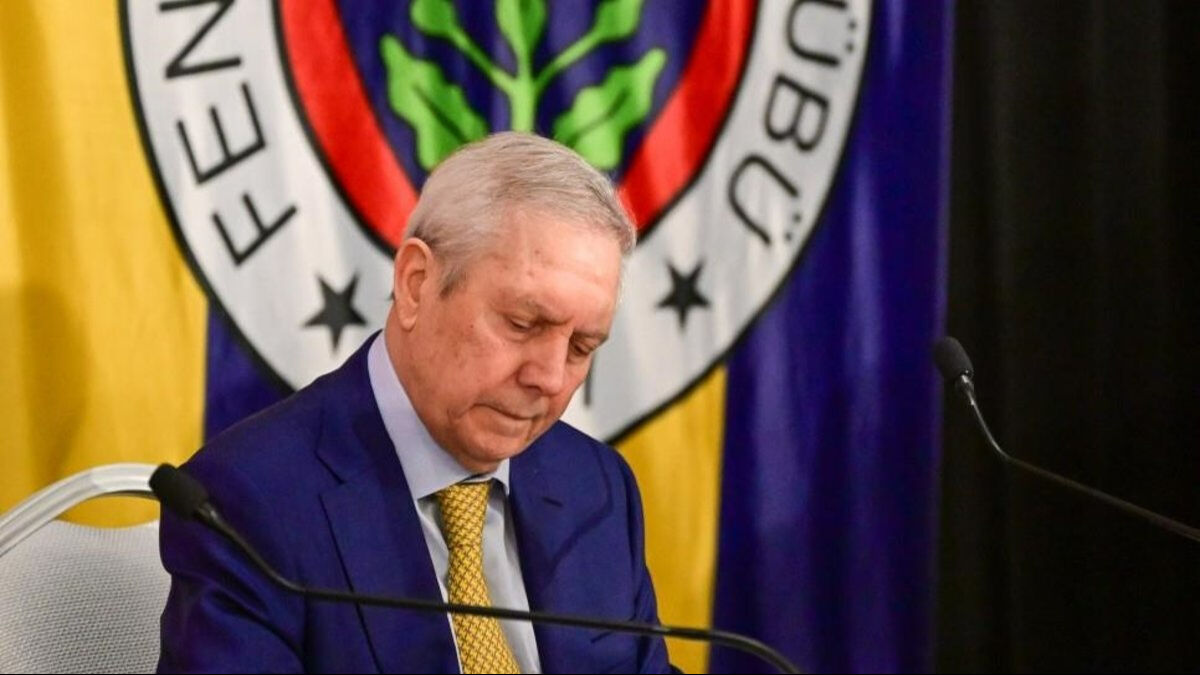 Aziz Yıldırım'dan sosyal medyada çıkan iddialara cevap! Geri mi dönüyor? - 5. Resim