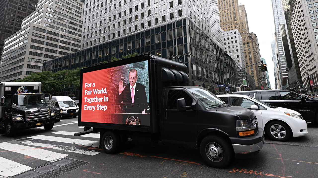 New York sokaklarında Erdoğan rüzgarı! Gören dönüp bir daha baktı - 1. Resim