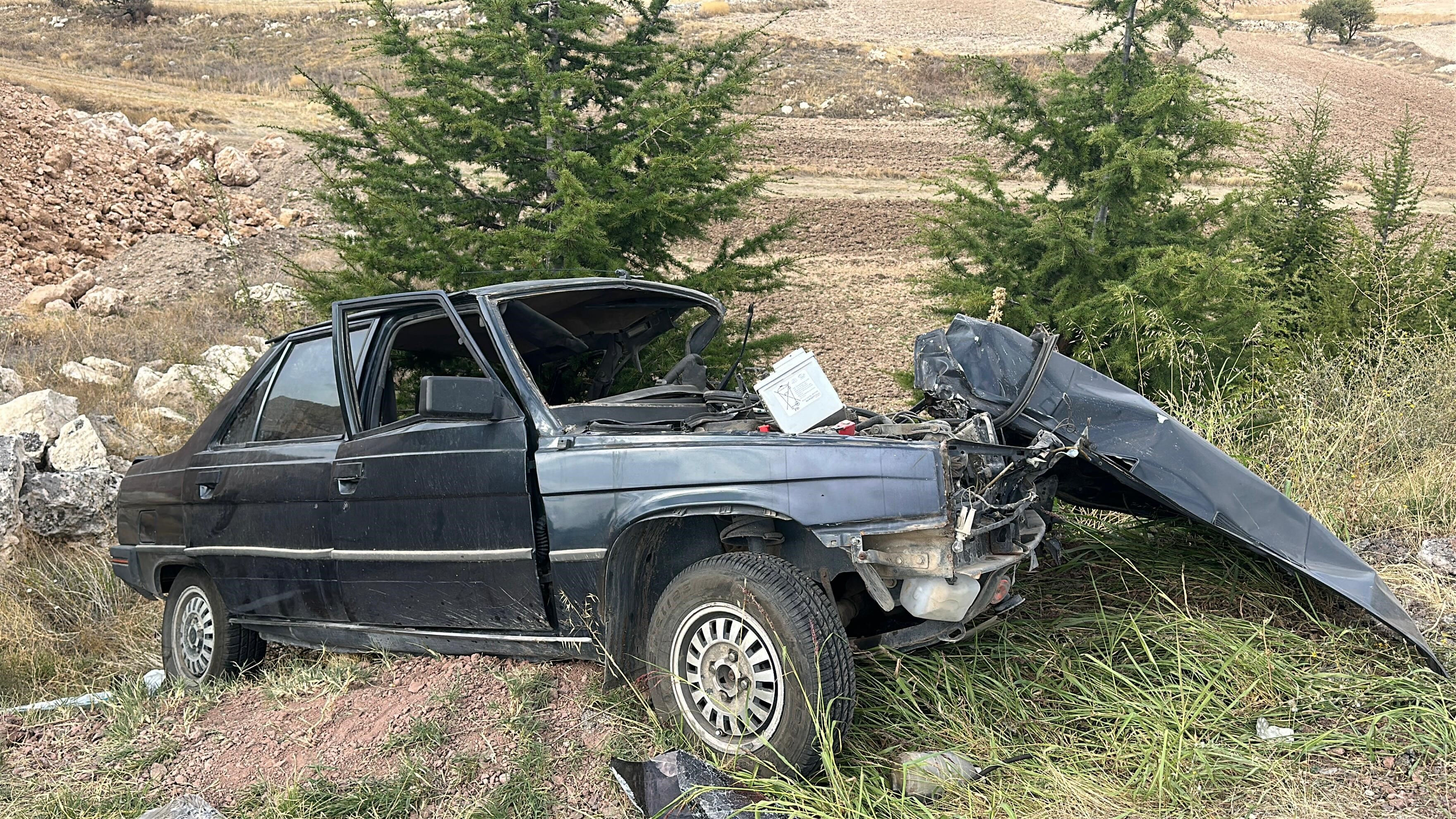 Uşak'ta feci kaza! Bir aile yıkıldı, anne-oğul hayatını kaybetti - 1. Resim