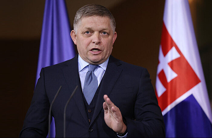 5 ay önceki suikastta ağır yaralanmıştı! Slovakya Başbakanı'na zarf içinde mermi 5 ay önceki suikastta ağır yaralanmıştı! Slovakya Başbakanı bu kez mermi ile tehdit edildi - 1. Resim