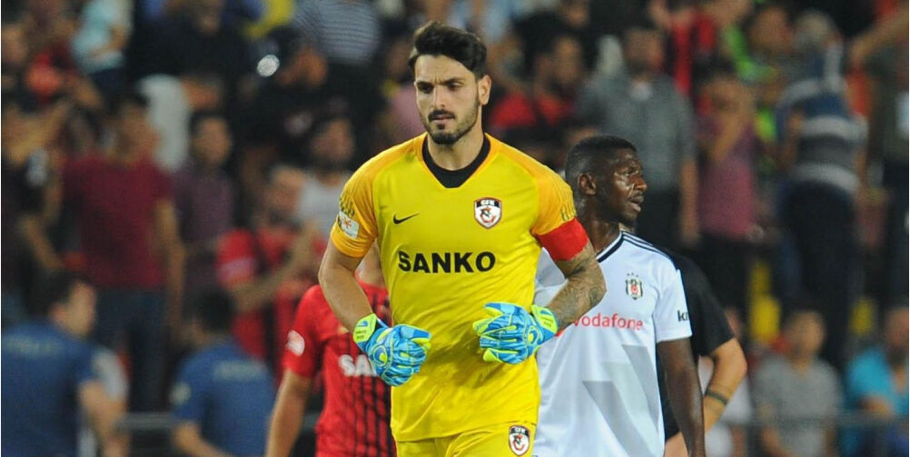 Galatasaray'da forma giyen 33 yaşındaki Günay Güvenç Almanya doğumlu Galatasaray'da forma giyen 33 yaşındaki Günay Güvenç Almanya doğumlu - 7. Resim