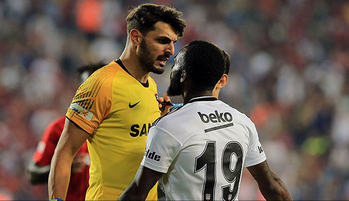 Galatasaray'da forma giyen 33 yaşındaki Günay Güvenç Almanya doğumlu Galatasaray'da forma giyen 33 yaşındaki Günay Güvenç Almanya doğumlu - 5. Resim