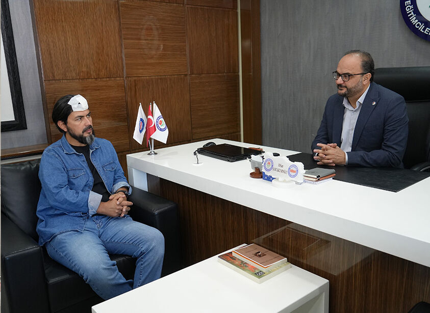 Kastamonu'da veli terörü! Delgeç ile öğretmene saldırdı, başına 5 dikiş atıldı - 2. Resim