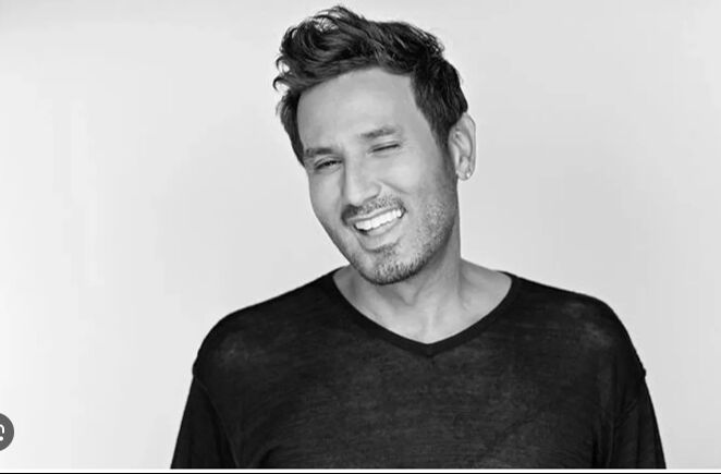 Metin Arolat’ın sahnede fenalaşıp düştüğü anlar ortaya çıktı! - 1. Resim