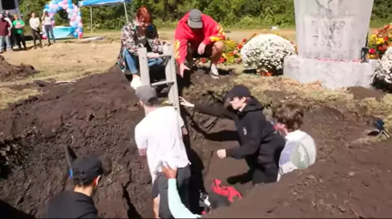 Mr. Beast camdan tabutta 7 gün gömülü kalmıştı! Ünlü Youtuber'dan yeni skandal - 3. Resim