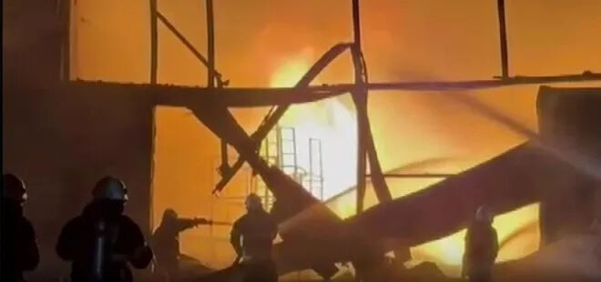 Tekirdağ'da sıcak saatler! Kimyasal madde deposu yanıyor... - 1. Resim