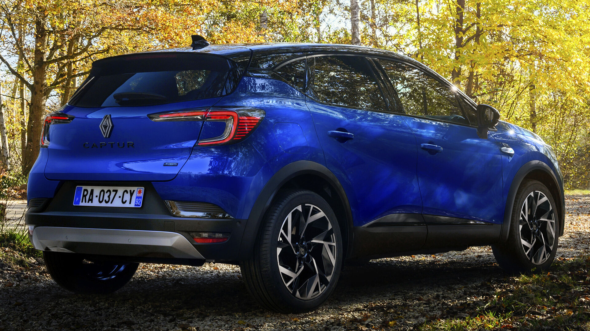 2024 Renault Captur E-Tech Hibrit, Türkiye'de satışa çıktı! Fiyatı belli oldu... 2024 Renault Captur E-Tech Hibrit, Türkiye'de satışa çıktı! Fiyatı belli oldu... - 7. Resim