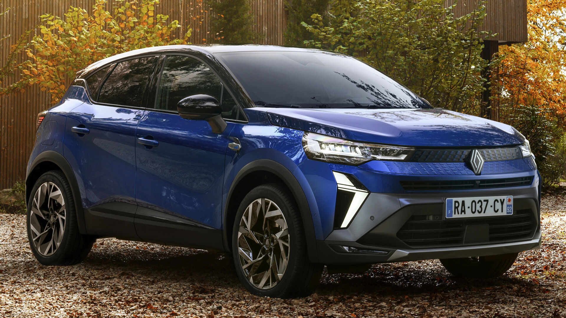 2024 Renault Captur E-Tech Hibrit, Türkiye'de satışa çıktı! Fiyatı belli oldu... 2024 Renault Captur E-Tech Hibrit, Türkiye'de satışa çıktı! Fiyatı belli oldu... - 9. Resim