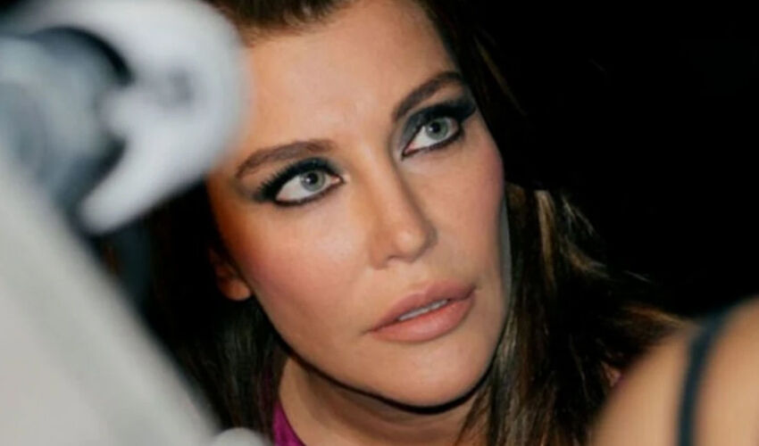 “Annemi öldürdün, sıra bana geldi demişti” diyerek isyan etmişti! Deniz Akkaya aldığı telefonla sarsıldı - 2. Resim