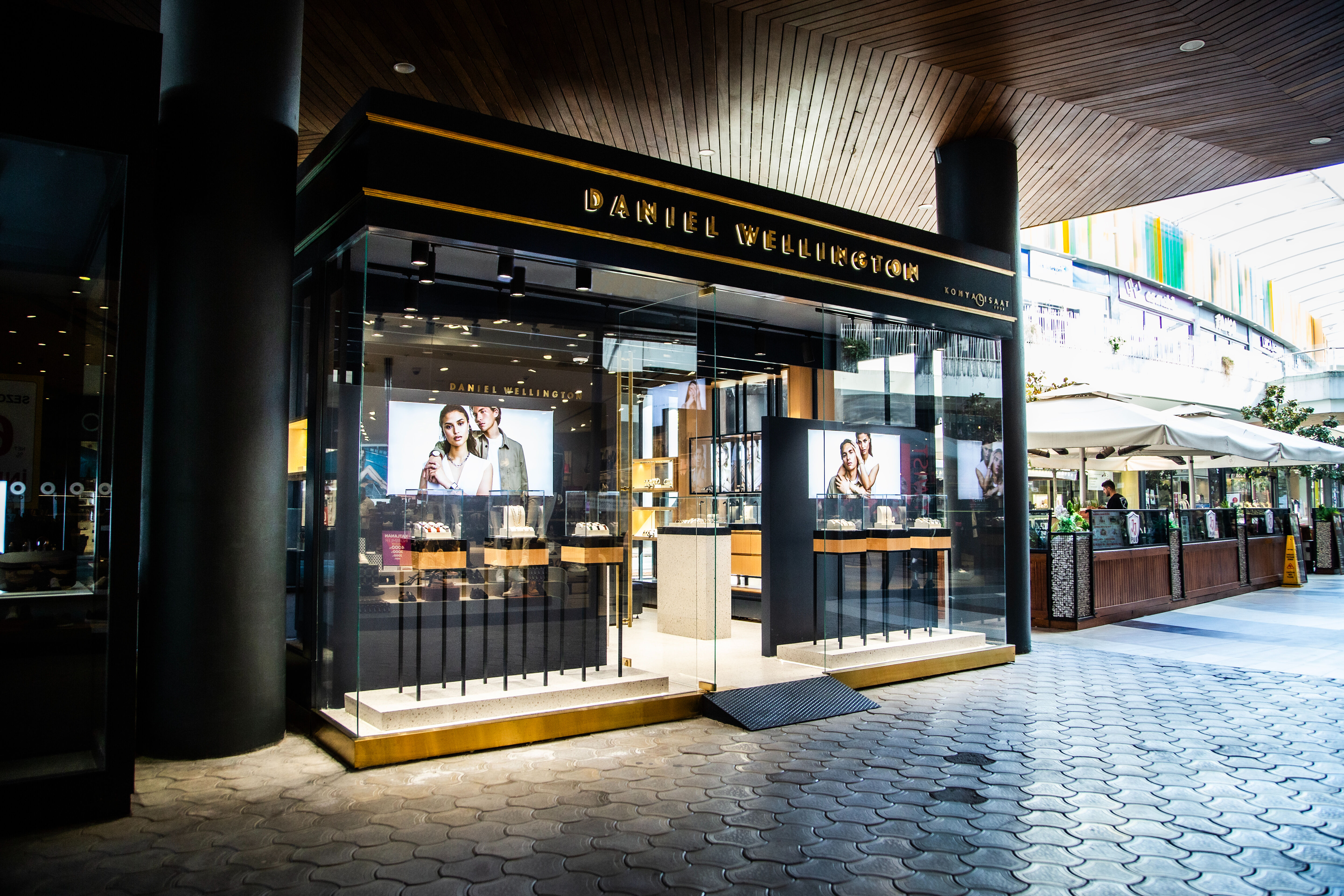 Daniel Wellington özel konsept mağazası ile Türkiye'de! - 1. Resim