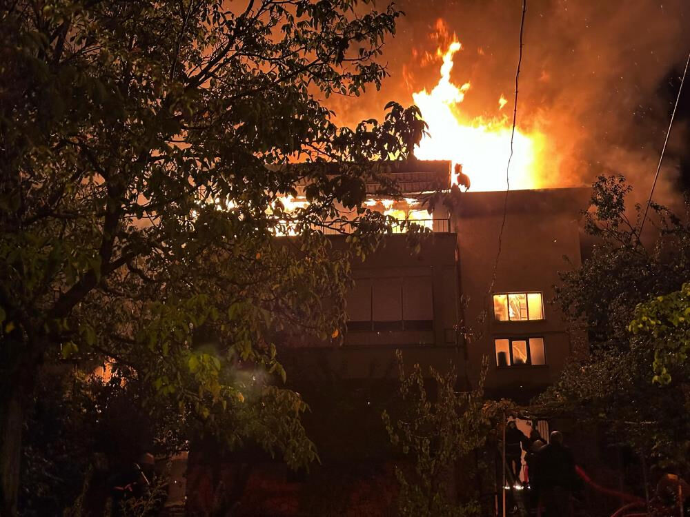 Felaketten son anda dönüldü! Annesiyle tartışıp evi yaktı Felaketten son anda dönüldü! Annesiyle tartışıp evi yaktı - 1. Resim