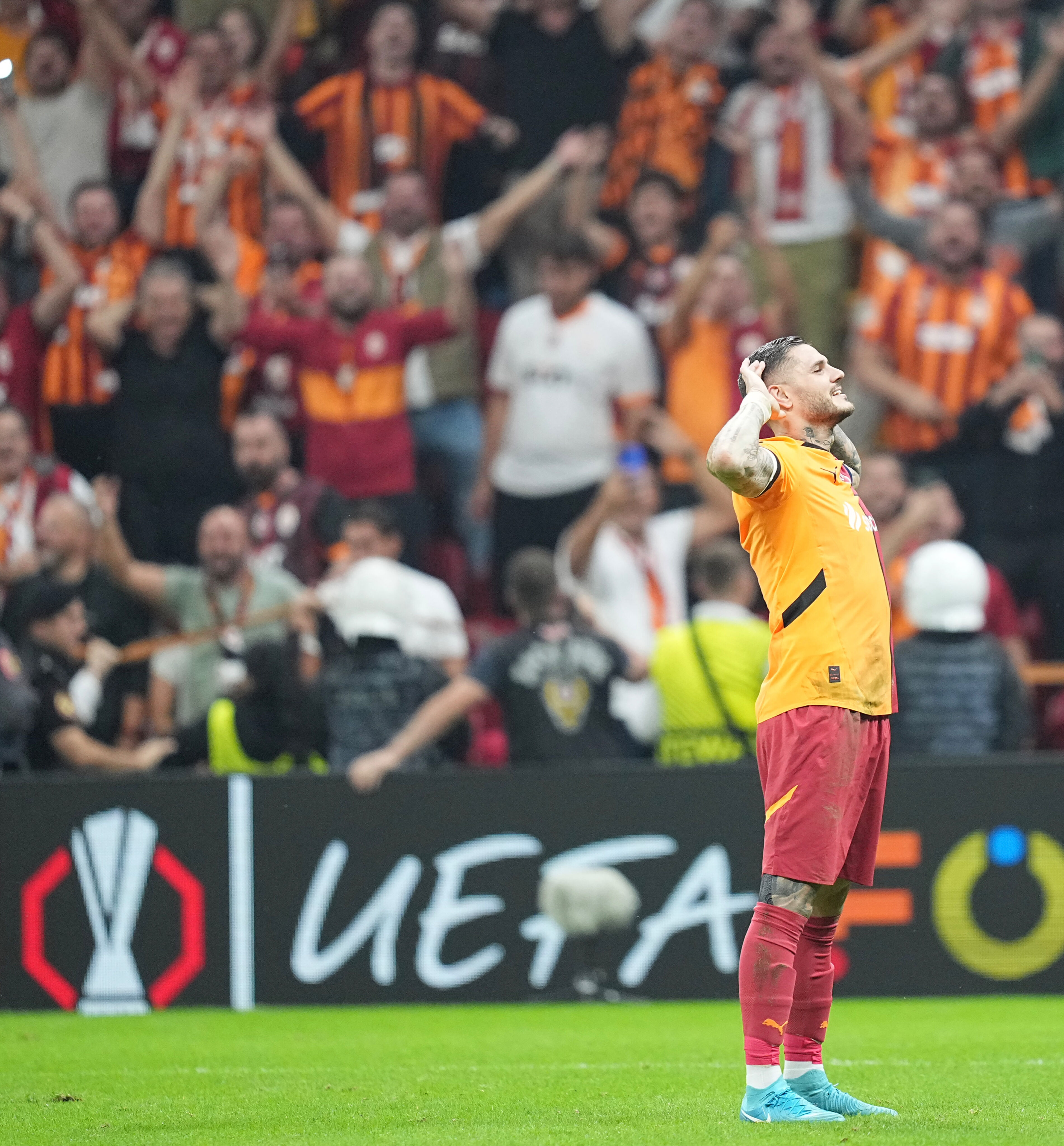 Galatasaray'dan 'Konstantinopolis yolu' göndermesi! - 1. Resim