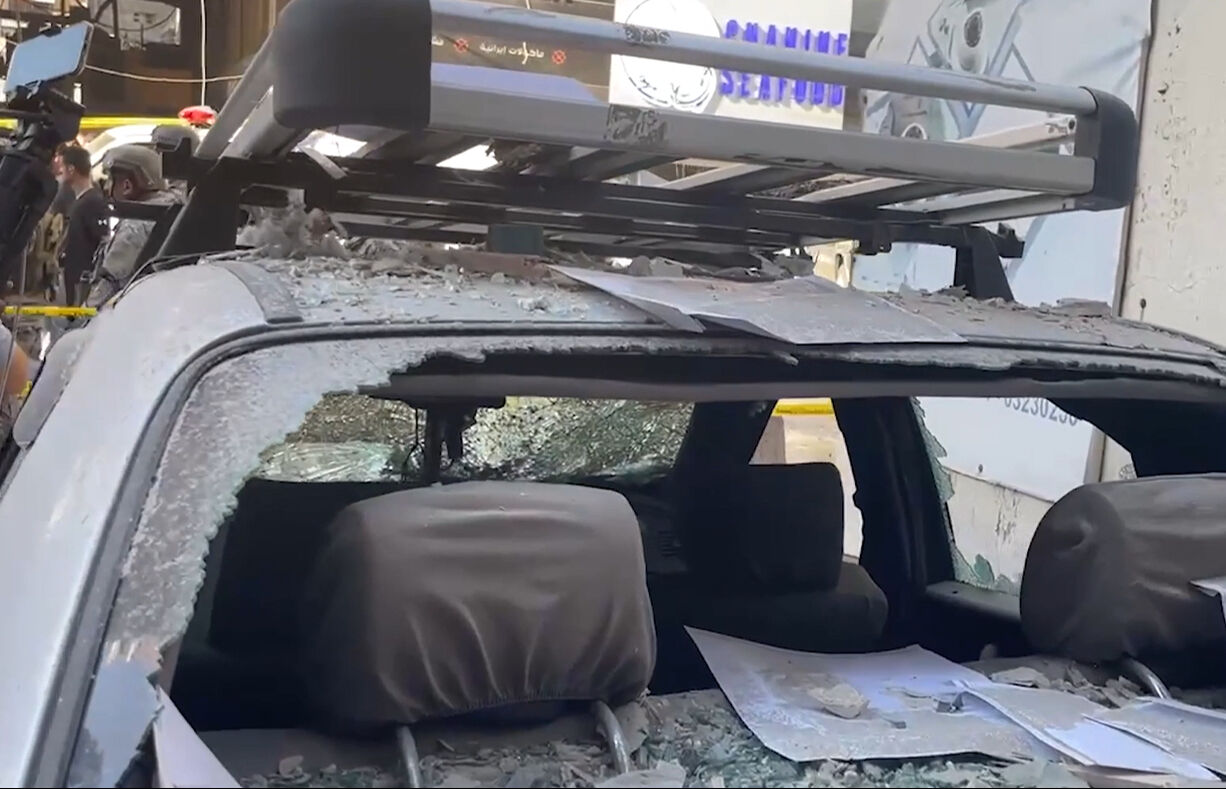 Hizbullah ve İsrail'den karşılıklı saldırı! İsrail ordusu Hizbullah'ın bir komutanını daha öldürdü - 2. Resim