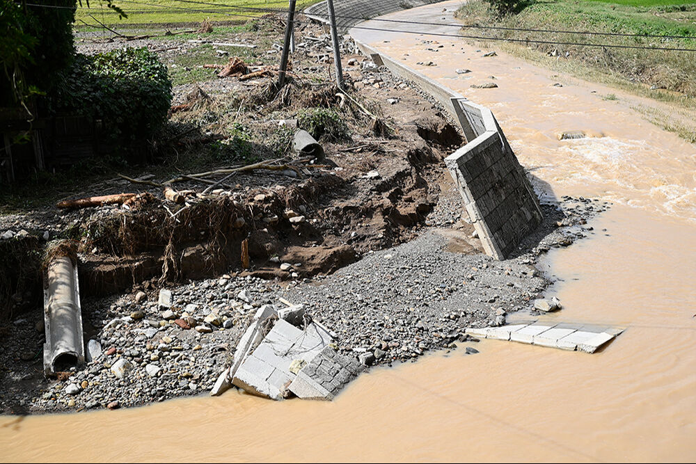 Japonya'yı sel vurdu, ölü sayısı arttı! Çok sayıda kayıp var... Japonya'yı sel vurdu, ölü sayısı arttı! Çok sayıda kayıp var... - 1. Resim