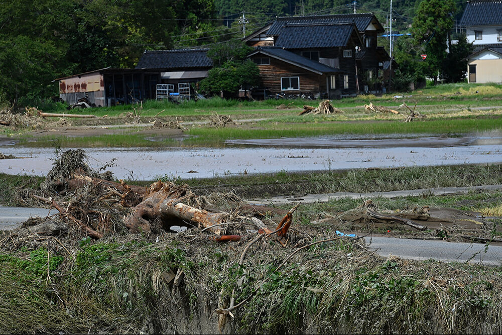 Japonya'yı sel vurdu, ölü sayısı arttı! Çok sayıda kayıp var... Japonya'yı sel vurdu, ölü sayısı arttı! Çok sayıda kayıp var... - 3. Resim