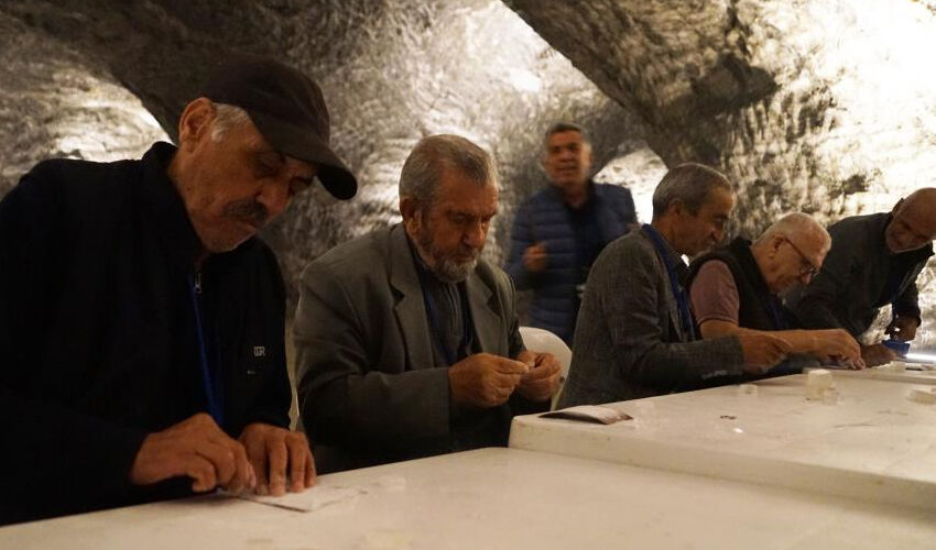 Yerin metrelerce altında keşfettiler! KOAH tedavisinde çok etkili, Türkiye’nin her yerinden gelen var Yerin metrelerce altında keşfettiler! KOAH tedavisinde çok etkili, Türkiye’nin her yerinden gelen var - 1. Resim