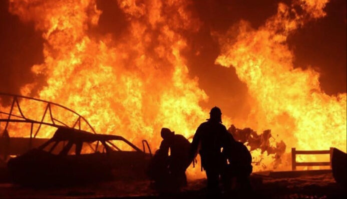 Dağıstan'daki benzin istasyonunda meydana gelen patlamada çok sayıda ölü ve yaralı var - 3. Resim