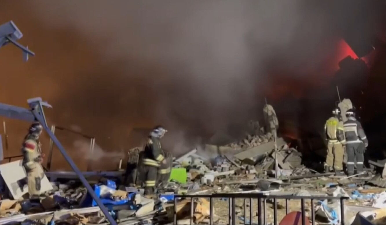 Dağıstan'daki benzin istasyonunda meydana gelen patlamada çok sayıda ölü ve yaralı var - 2. Resim