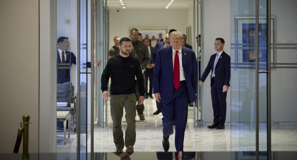 Donald Trump, Zelenskiy ile bir araya geldi! Ukrayna'ya tam destek sözü - 1. Resim