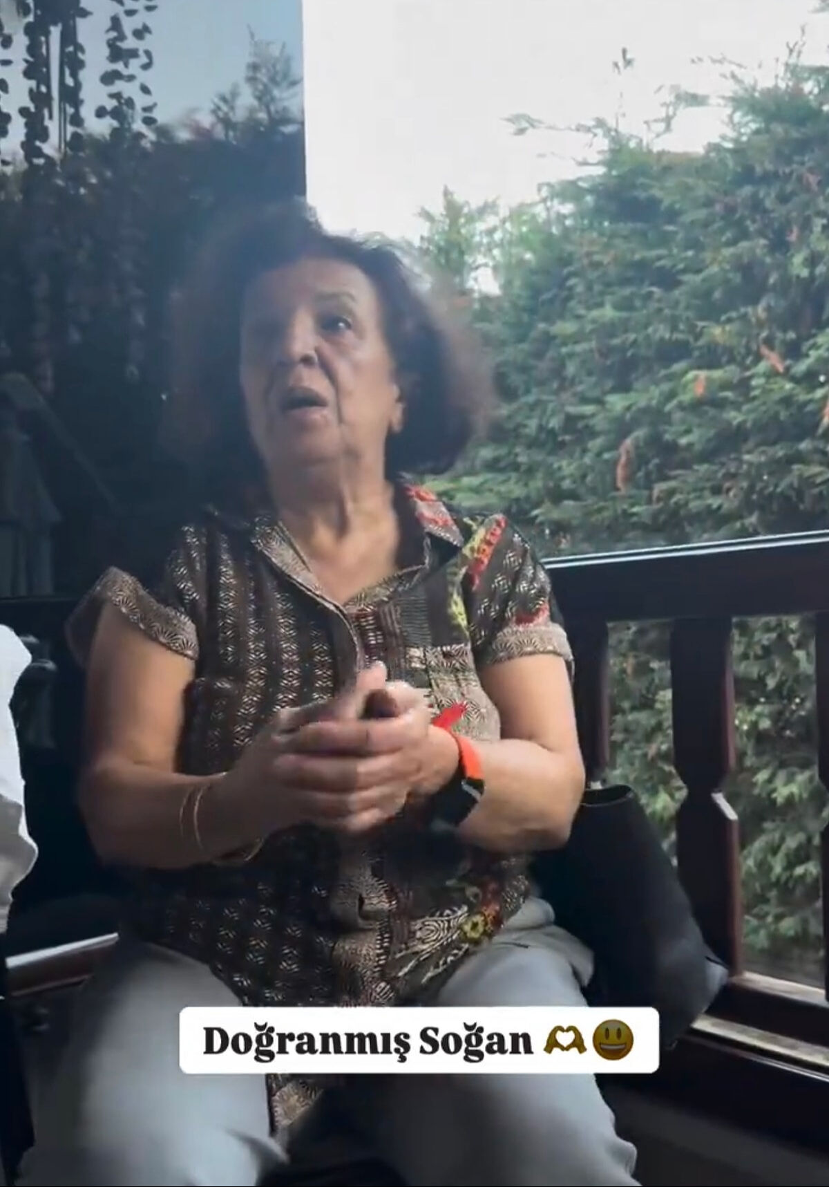 Kızının yaptığını duyunca şoke oldu! 'Bu çok acı bir durum' diyerek tepki gösterdi! Açıklaması gündem oldu - 1. Resim